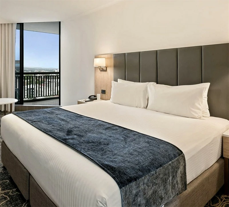 Stripe Hotel Commercial Bedding Sets suppliers